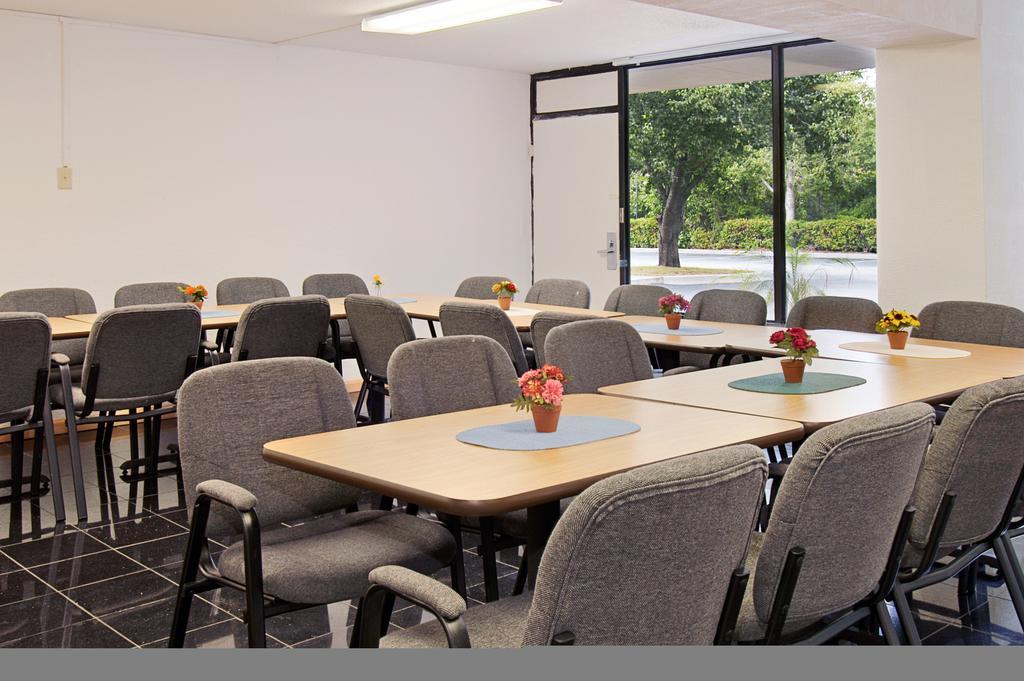 Days Inn By Wyndham Port Royal/Near Parris Island Facilidades foto